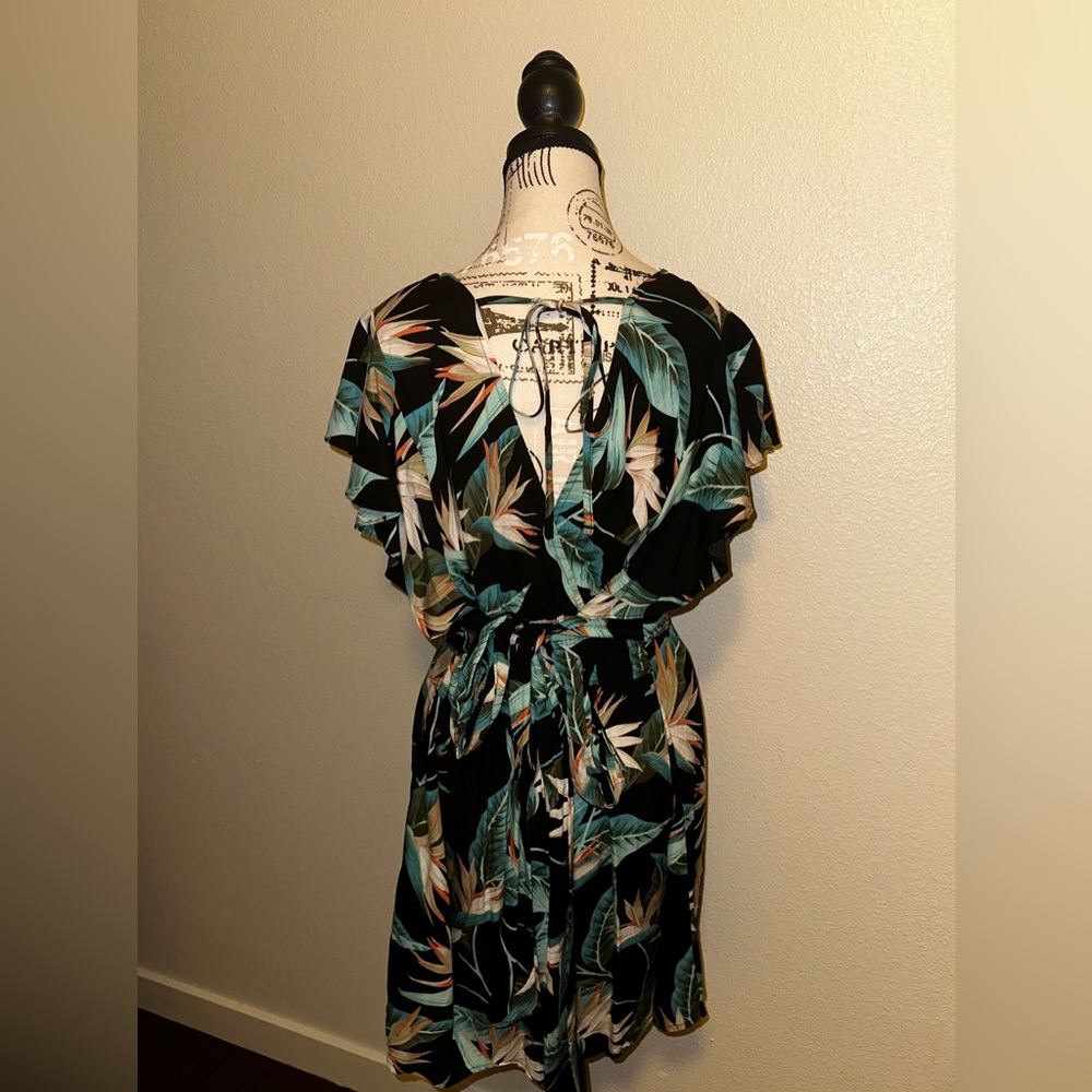 Practically 🆕 Floral Romper 🖤💚🧡 - Picture 2 of 2